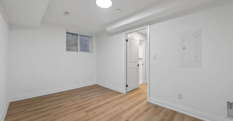 R - GARDEN-221 Churchill Avenue, Toronto, ON, M2N 1X6 - 24
