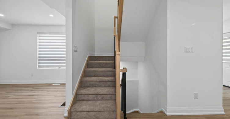R - GARDEN-221 Churchill Avenue, Toronto, ON, M2N 1X6 - 12