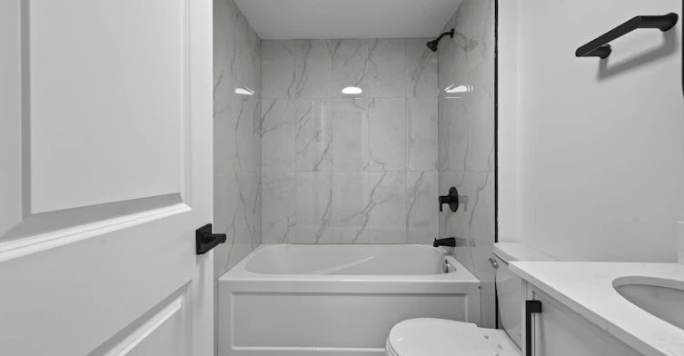 R - GARDEN-221 Churchill Avenue, Toronto, ON, M2N 1X6 - 26