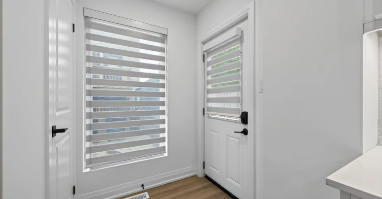 R - GARDEN-221 Churchill Avenue, Toronto, ON, M2N 1X6 - 2