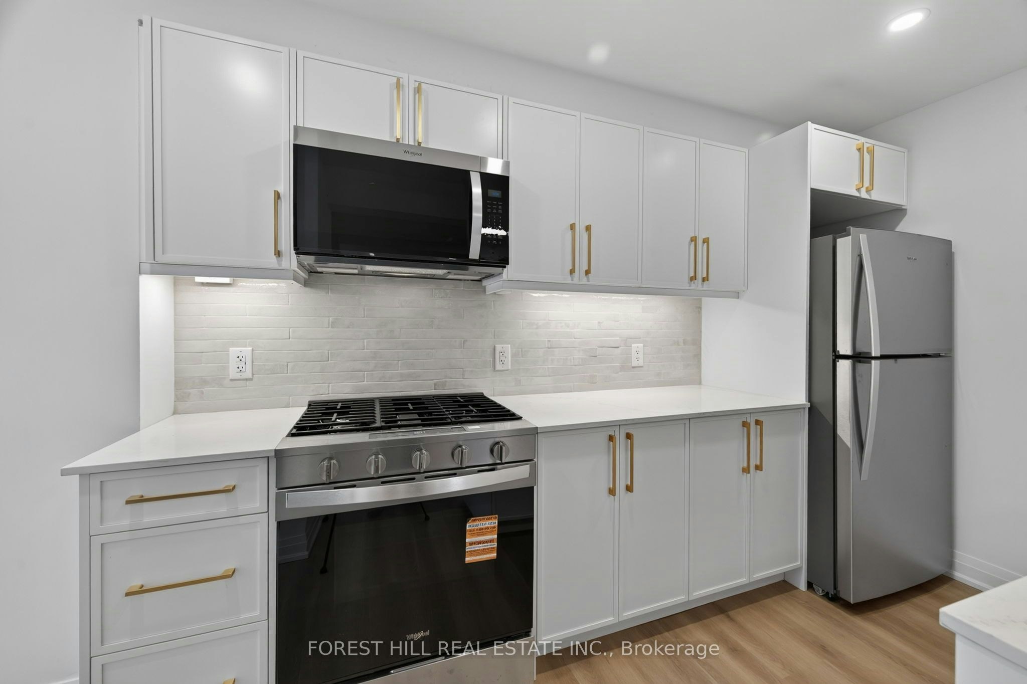 R - GARDEN-221 Churchill Avenue, Toronto, ON, M2N 1X6 - 9