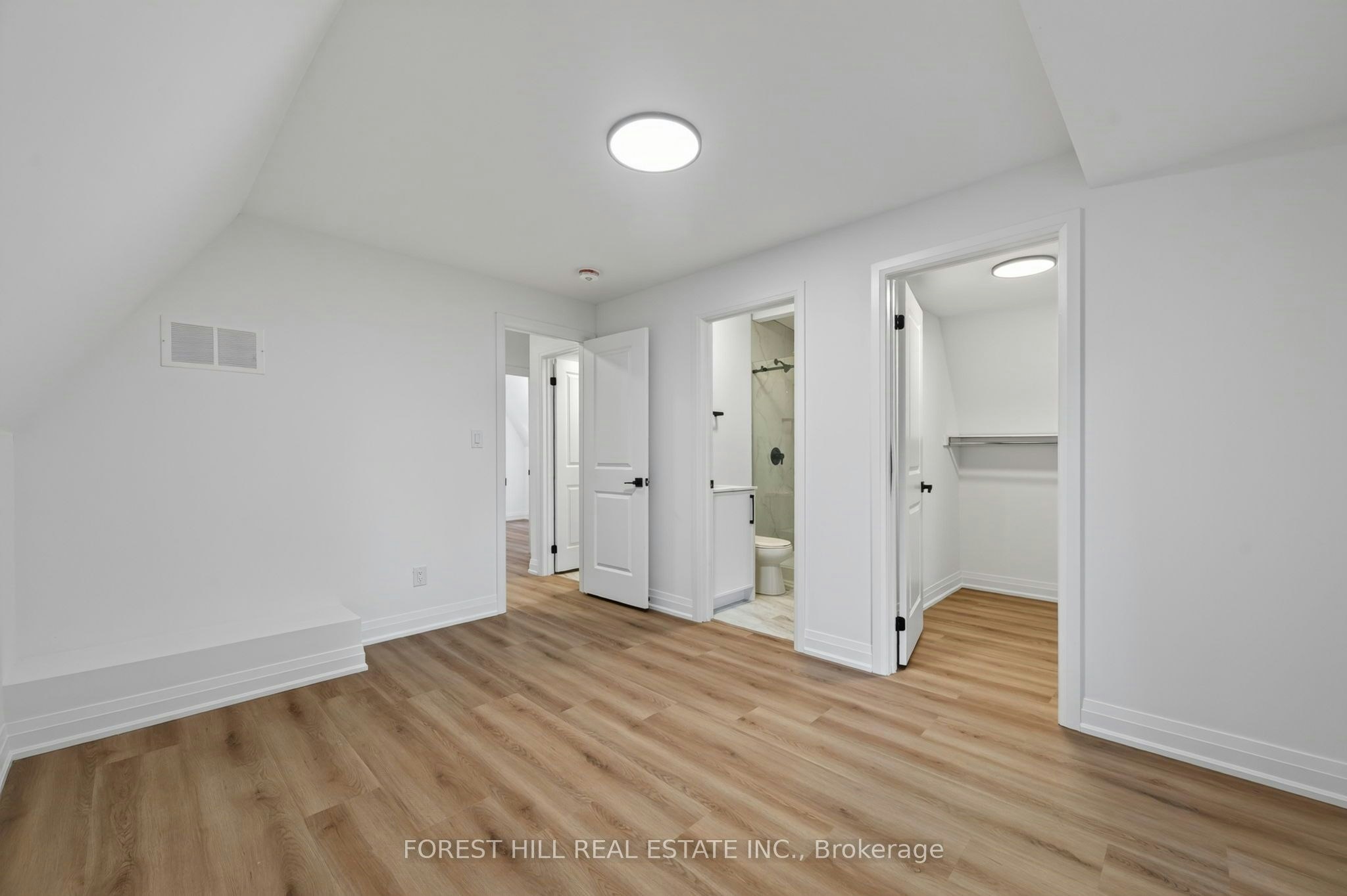 R - GARDEN-221 Churchill Avenue, Toronto, ON, M2N 1X6 - 19