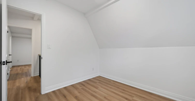 R - GARDEN-221 Churchill Avenue, Toronto, ON, M2N 1X6 - 28