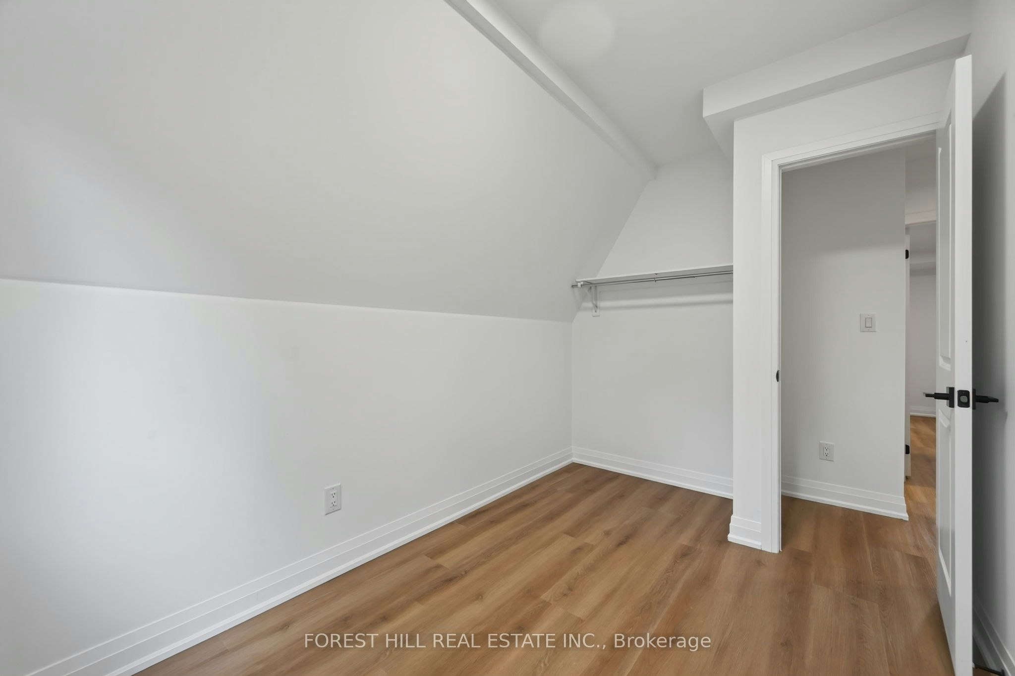 R - GARDEN-221 Churchill Avenue, Toronto, ON, M2N 1X6 - 30