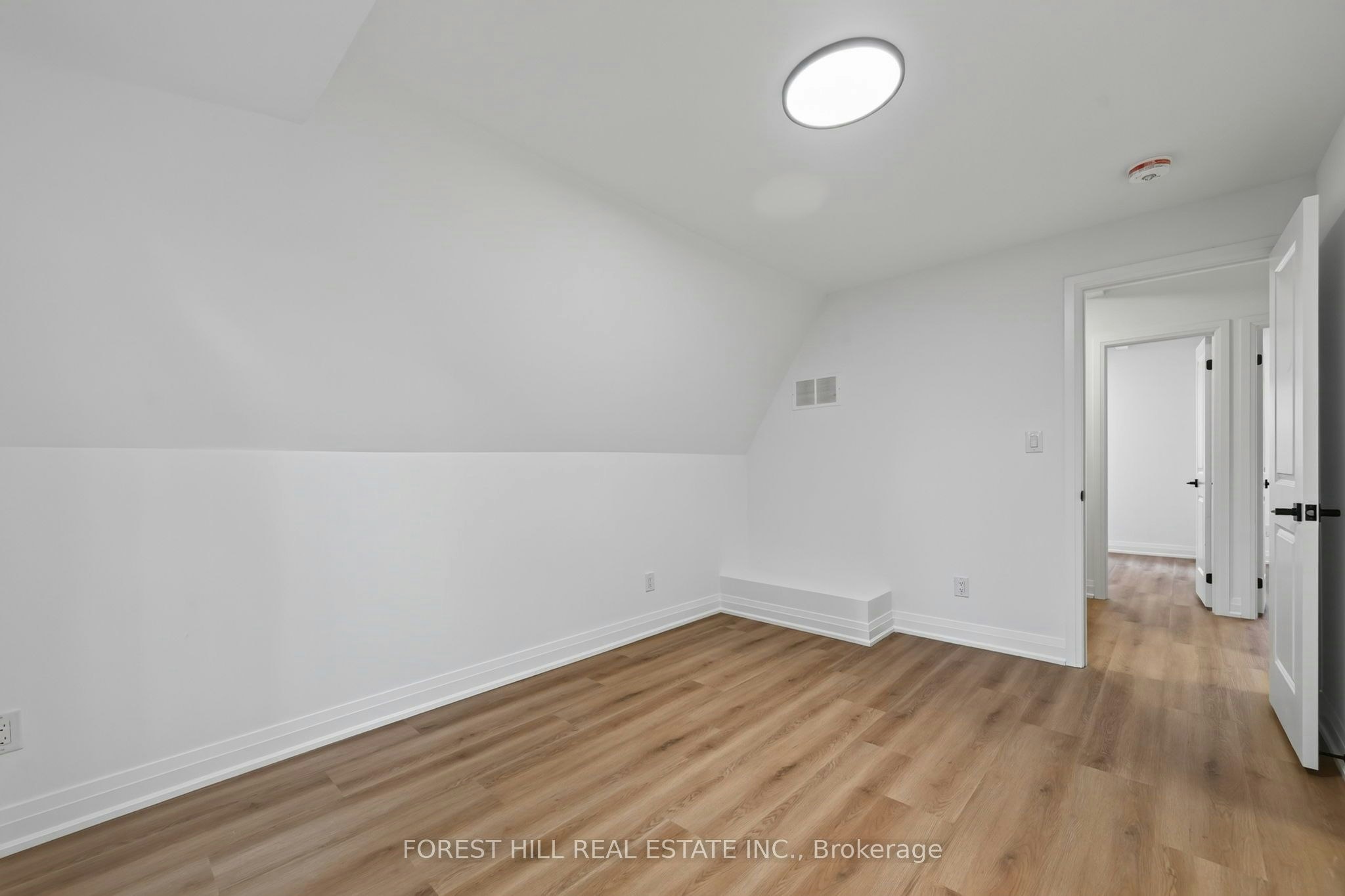 R - GARDEN-221 Churchill Avenue, Toronto, ON, M2N 1X6 - 18
