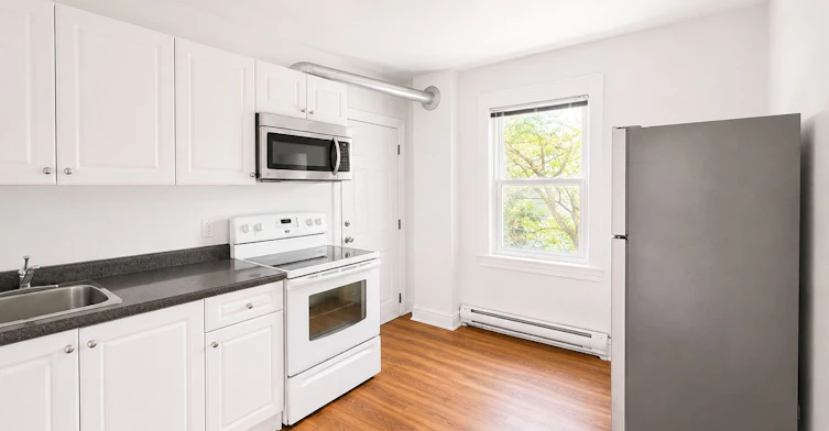 2-308 Brunswick Avenue, Toronto, ON, M5R 2Z1 - 2