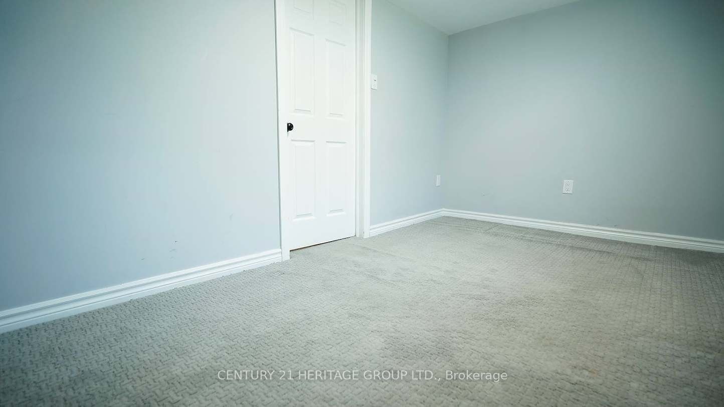 Lower-328 Moore Park Avenue, Toronto, ON, M2R 2R6 - 10