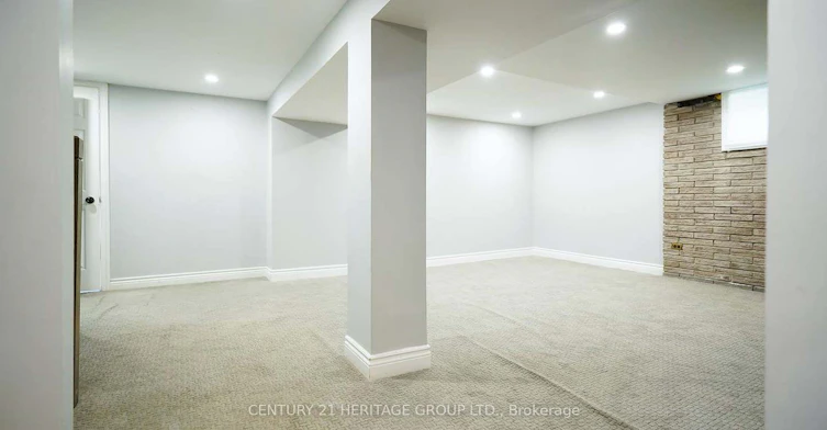 Lower-328 Moore Park Avenue, Toronto, ON, M2R 2R6 - 3