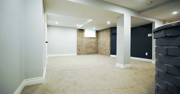 Lower-328 Moore Park Avenue, Toronto, ON, M2R 2R6 - 2