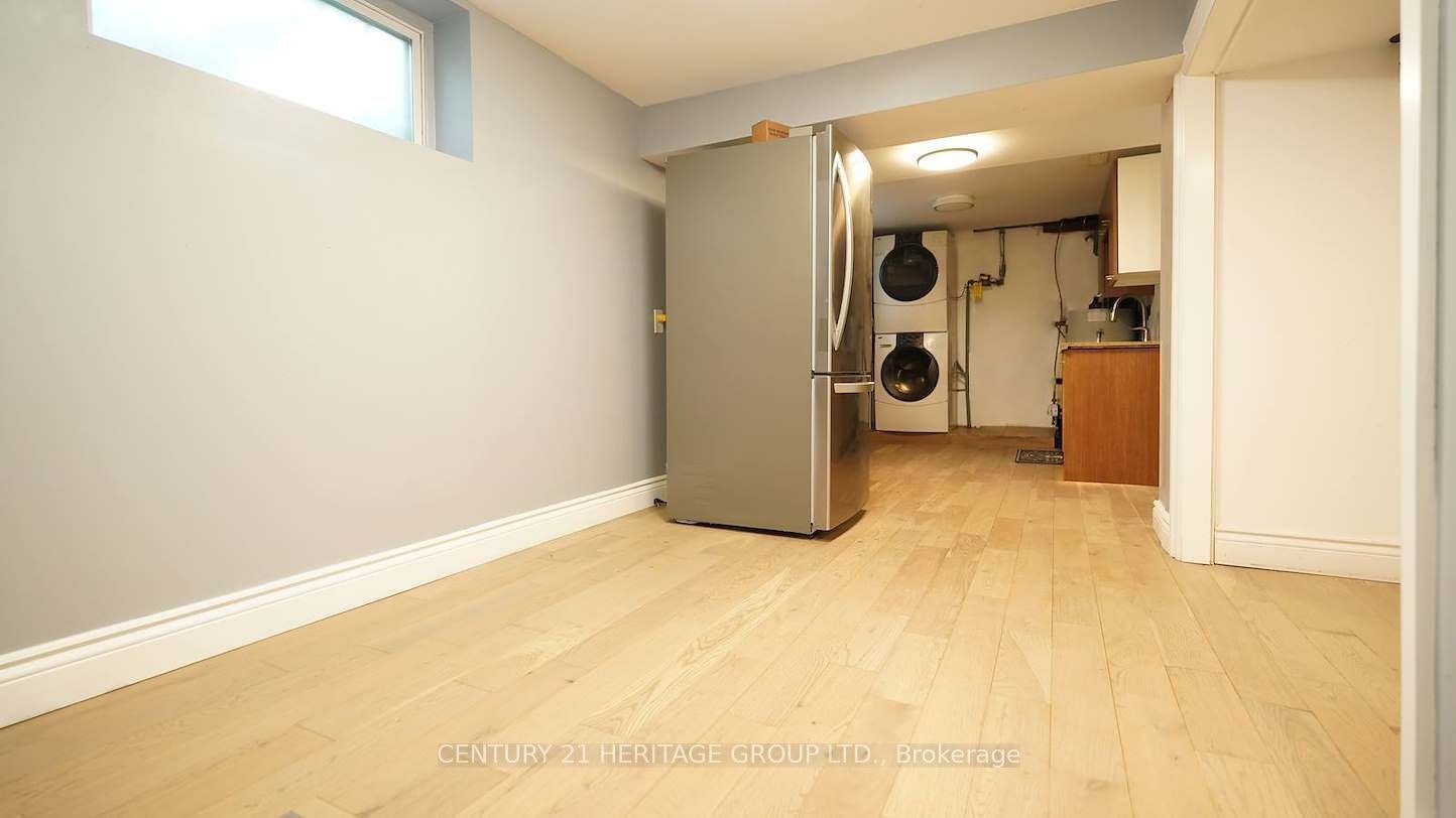 Lower-328 Moore Park Avenue, Toronto, ON, M2R 2R6 - 12