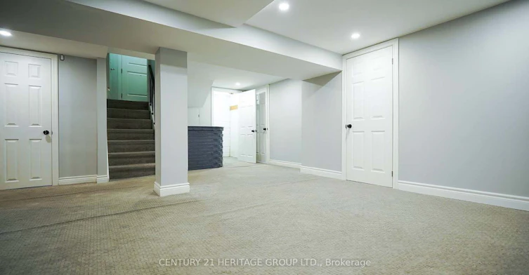 Lower-328 Moore Park Avenue, Toronto, ON, M2R 2R6 - 5