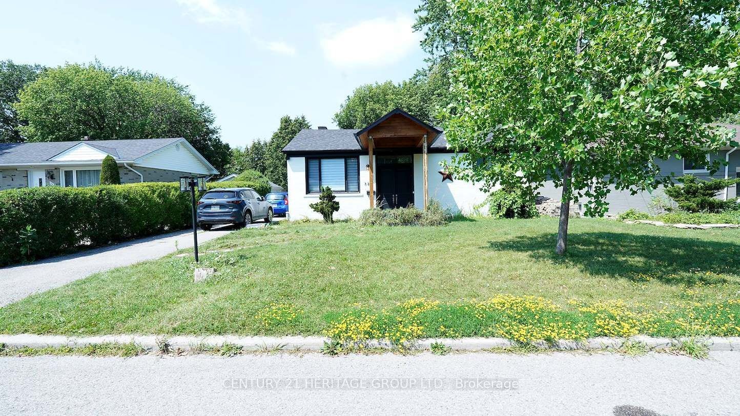Lower-328 Moore Park Avenue, Toronto, ON, M2R 2R6