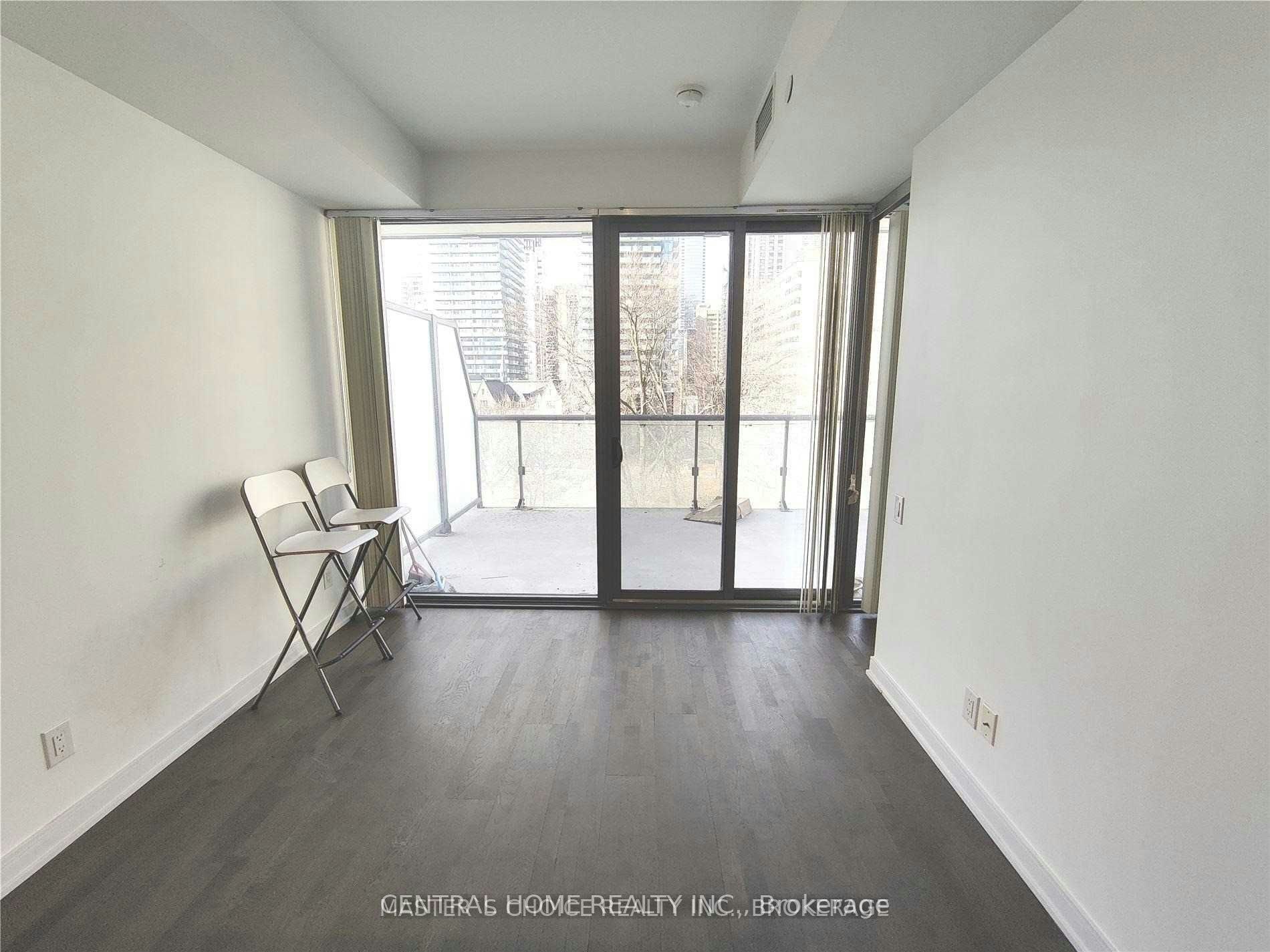 620-57 St Joseph Street, Toronto, ON, M5S 0C5 - 4