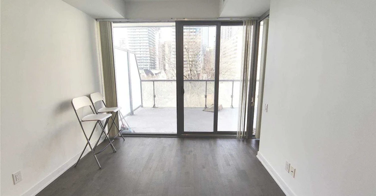 620-57 St Joseph Street, Toronto, ON, M5S 0C5 - 4