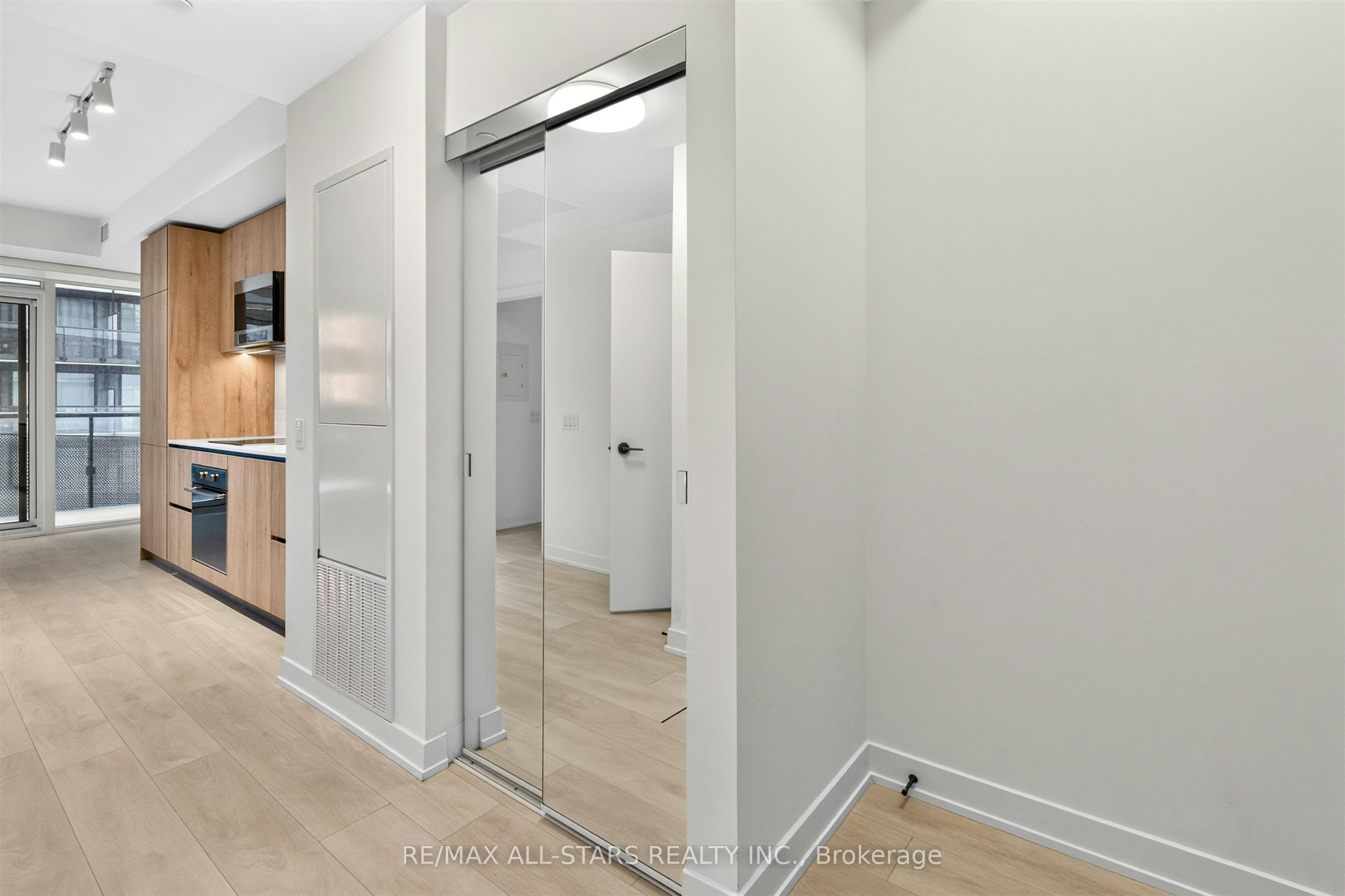 1106-127 Broadway Avenue, Toronto, ON, M4P 1V4 - 19