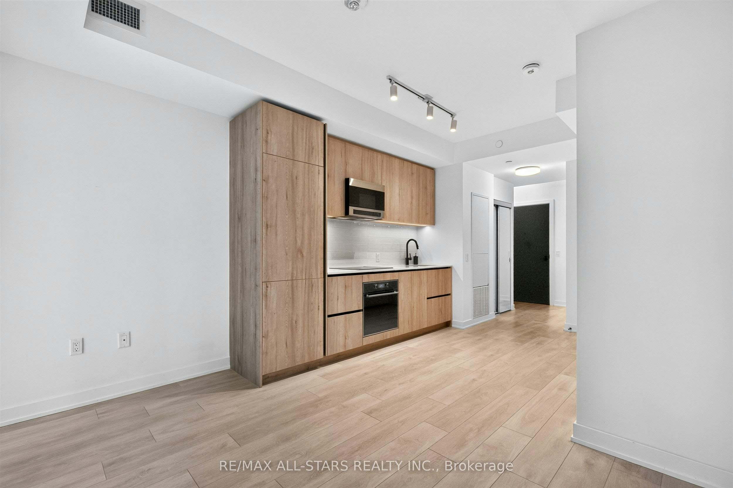 1106-127 Broadway Avenue, Toronto, ON, M4P 1V4 - 11