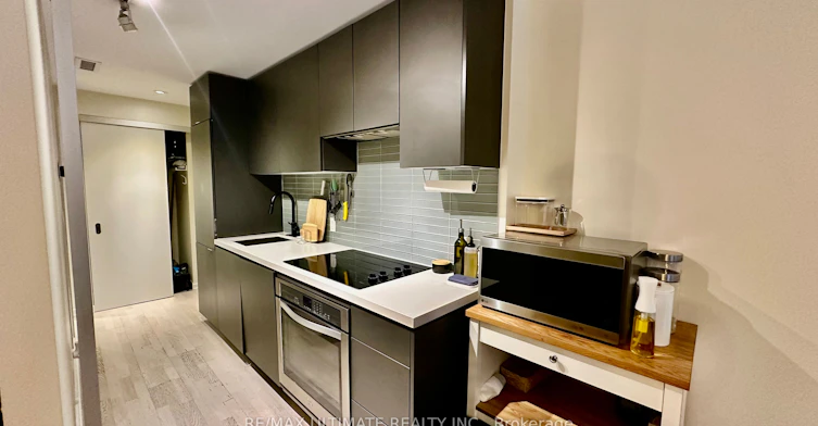 217-60 Colborne Street, Toronto, ON, M5E 0B7 - 2