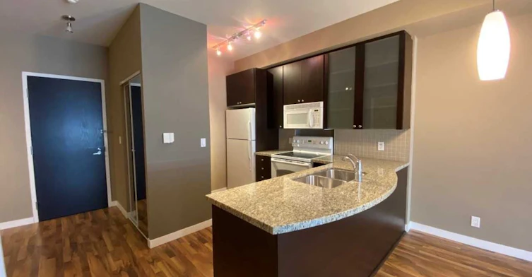 703-1005 King Street, Toronto, ON, M6K 3M8 - 2