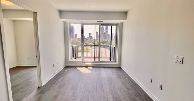 523-10 Oak Street, Toronto, ON, M5A 0Z1 - 9