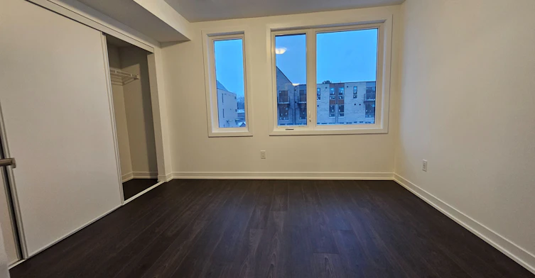 32 Deep Roots Terrace, Toronto, ON, M6A 2M3 - 3