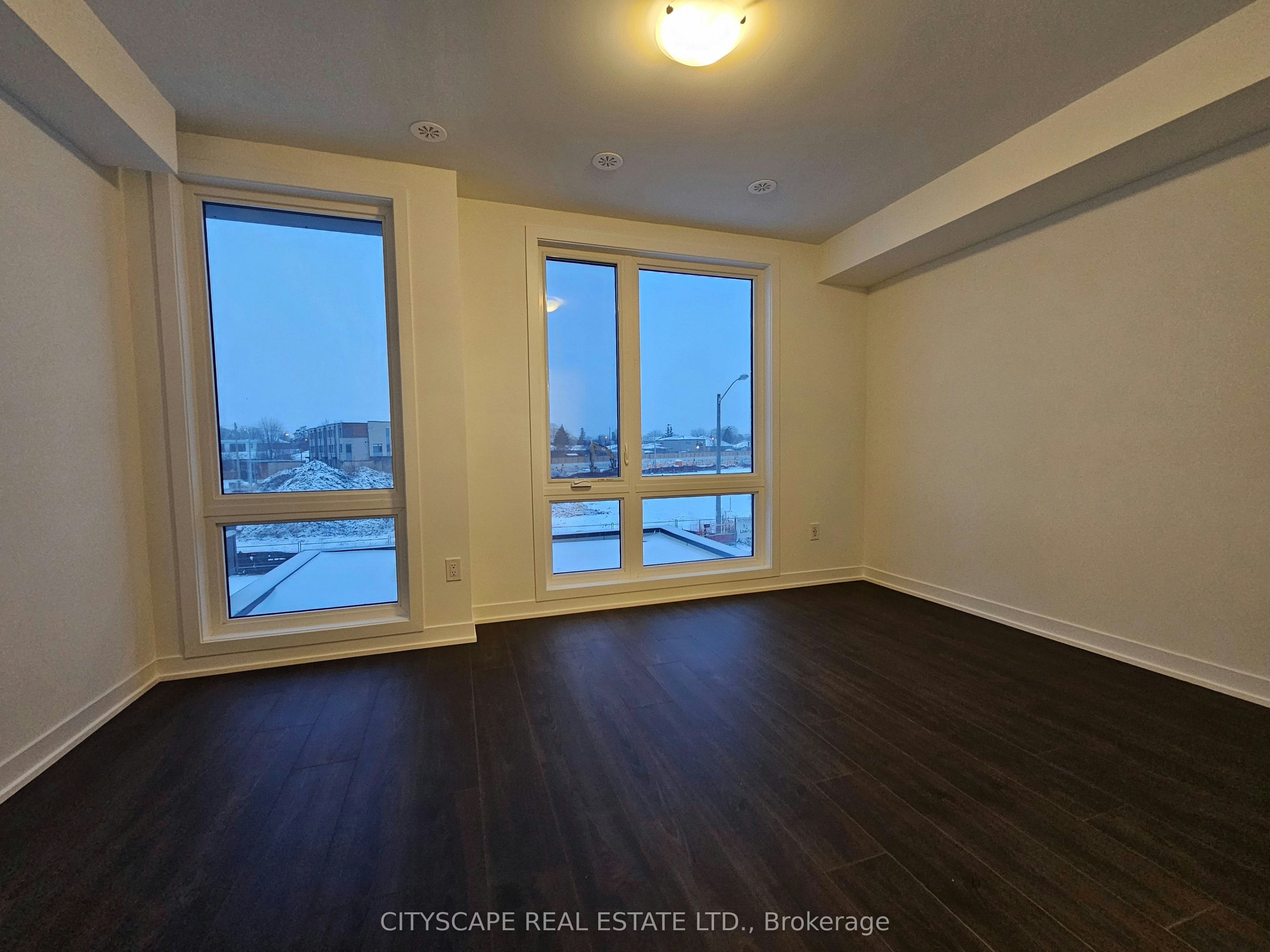 32 Deep Roots Terrace, Toronto, ON, M6A 2M3 - 25