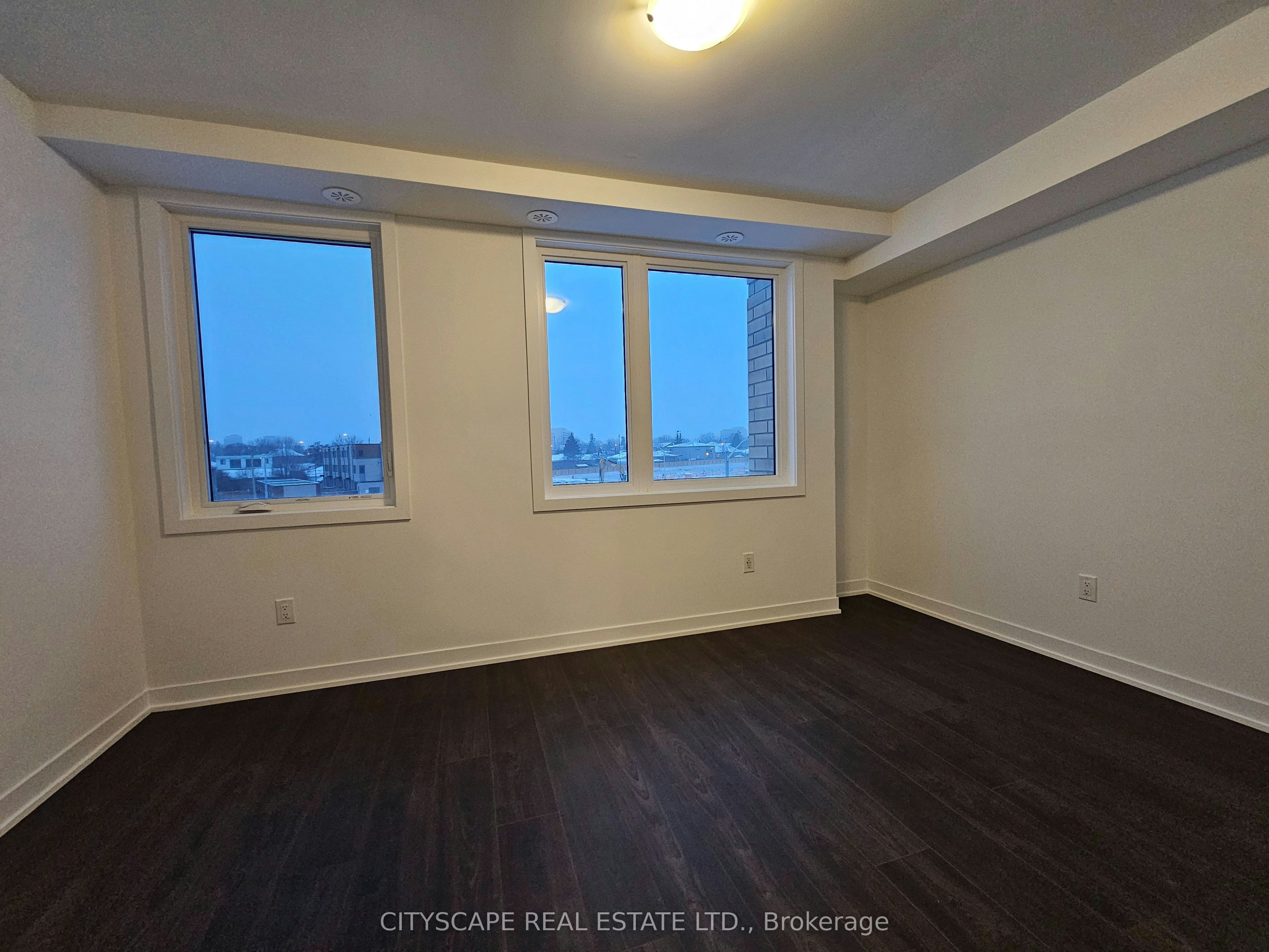 32 Deep Roots Terrace, Toronto, ON, M6A 2M3 - 7
