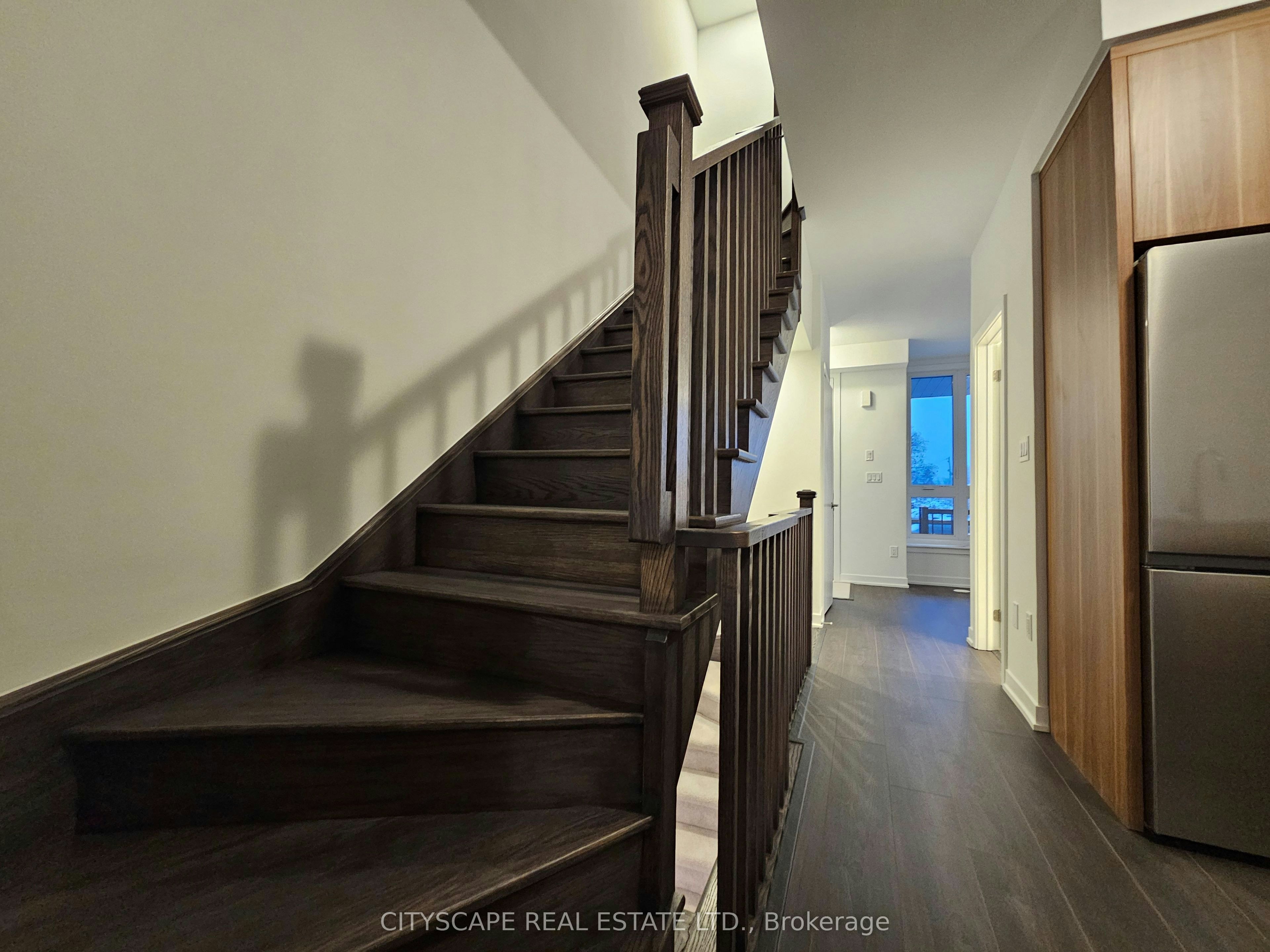 32 Deep Roots Terrace, Toronto, ON, M6A 2M3 - 24