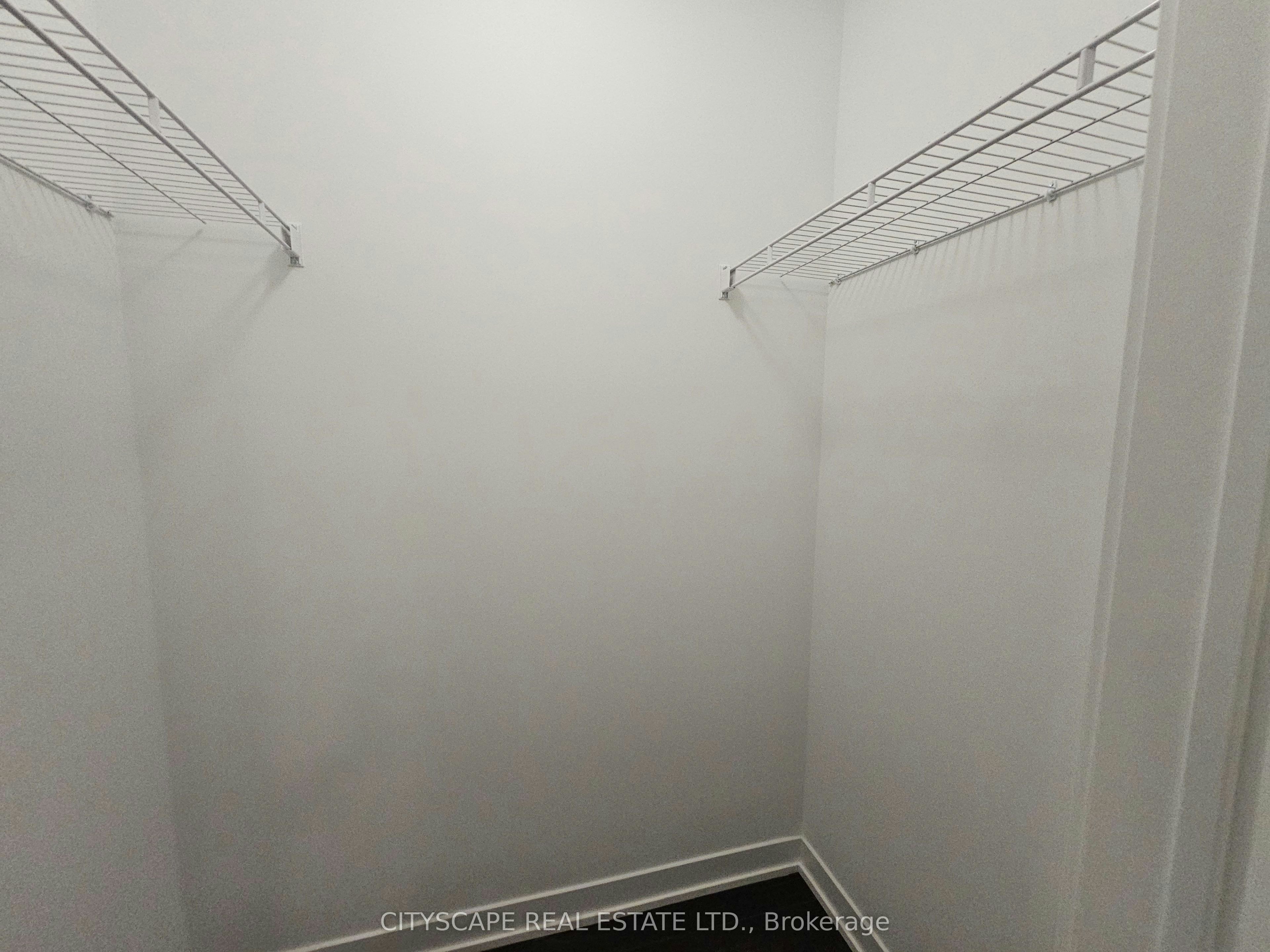 32 Deep Roots Terrace, Toronto, ON, M6A 2M3 - 13