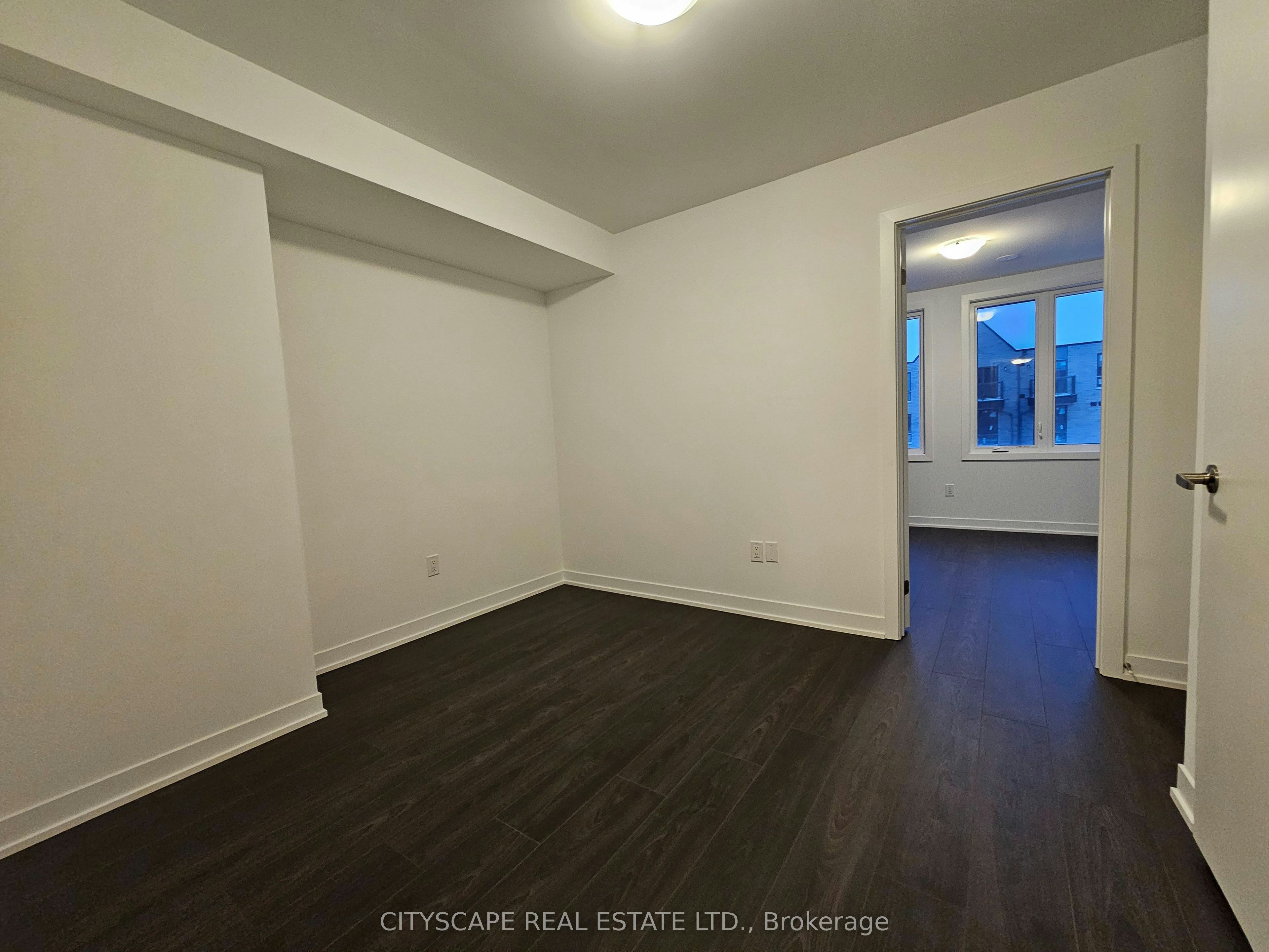 32 Deep Roots Terrace, Toronto, ON, M6A 2M3 - 2