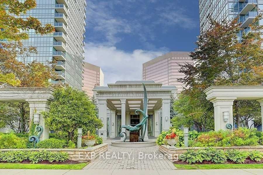 422-25 Greenview Avenue, Toronto, ON, M2M 0A5