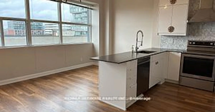 904-700 King Street W, Toronto, ON, M5V 2Y6 - 3