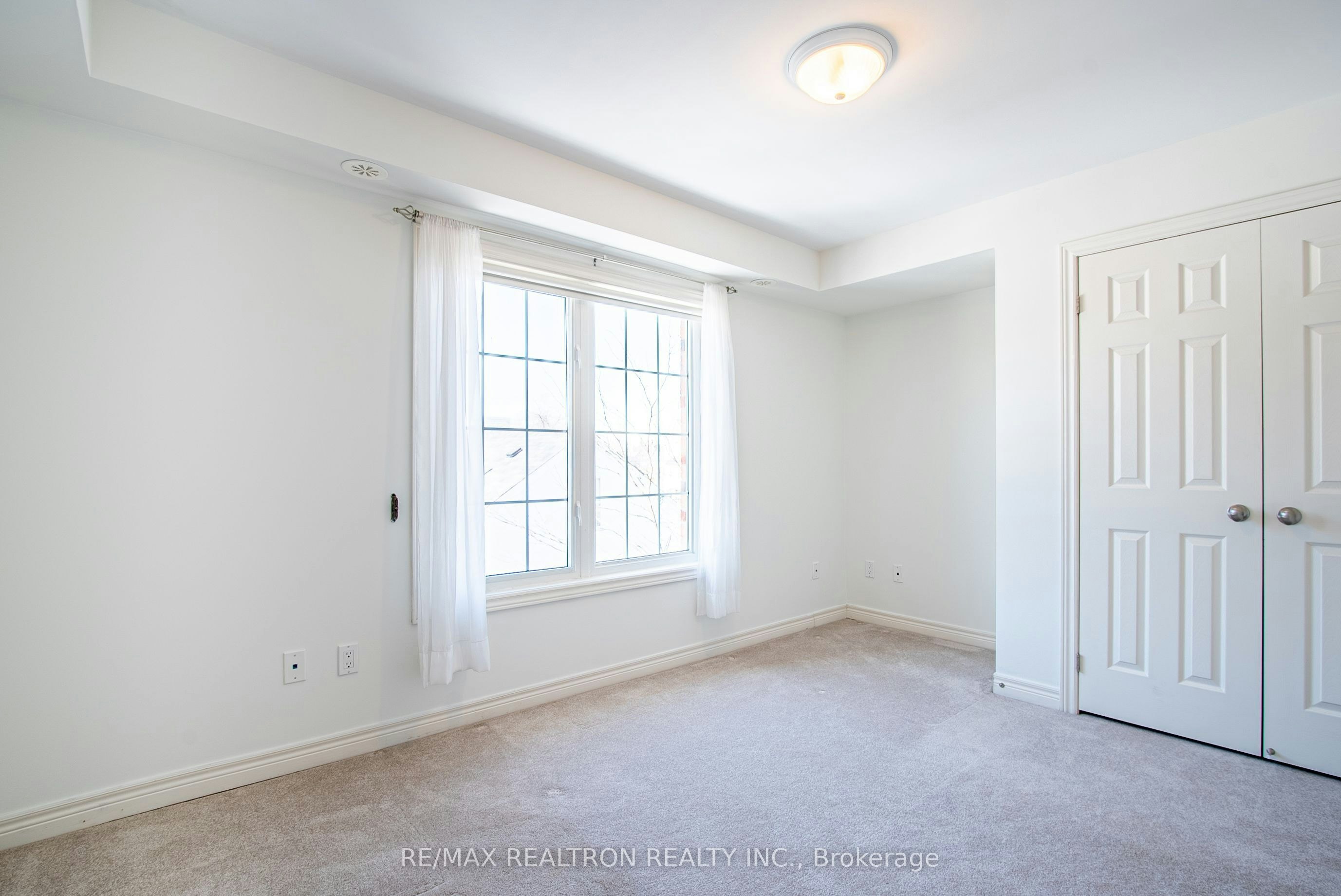 169N Finch Avenue E, Toronto, ON, M2N 4R8 - 14