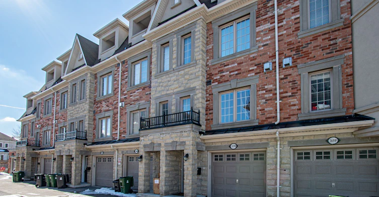 169N Finch Avenue E, Toronto, ON, M2N 4R8