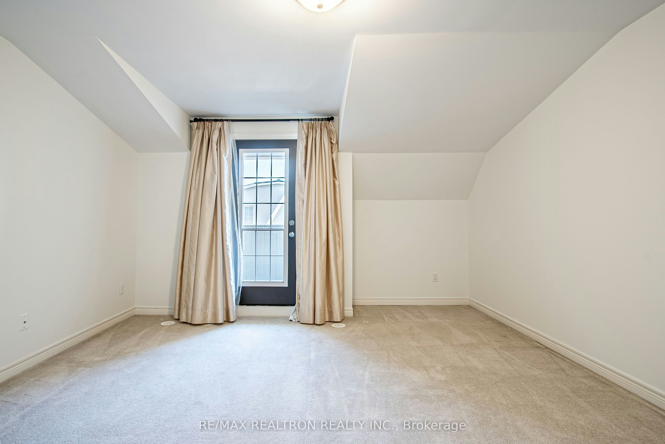 169N Finch Avenue E, Toronto, ON, M2N 4R8 - 19