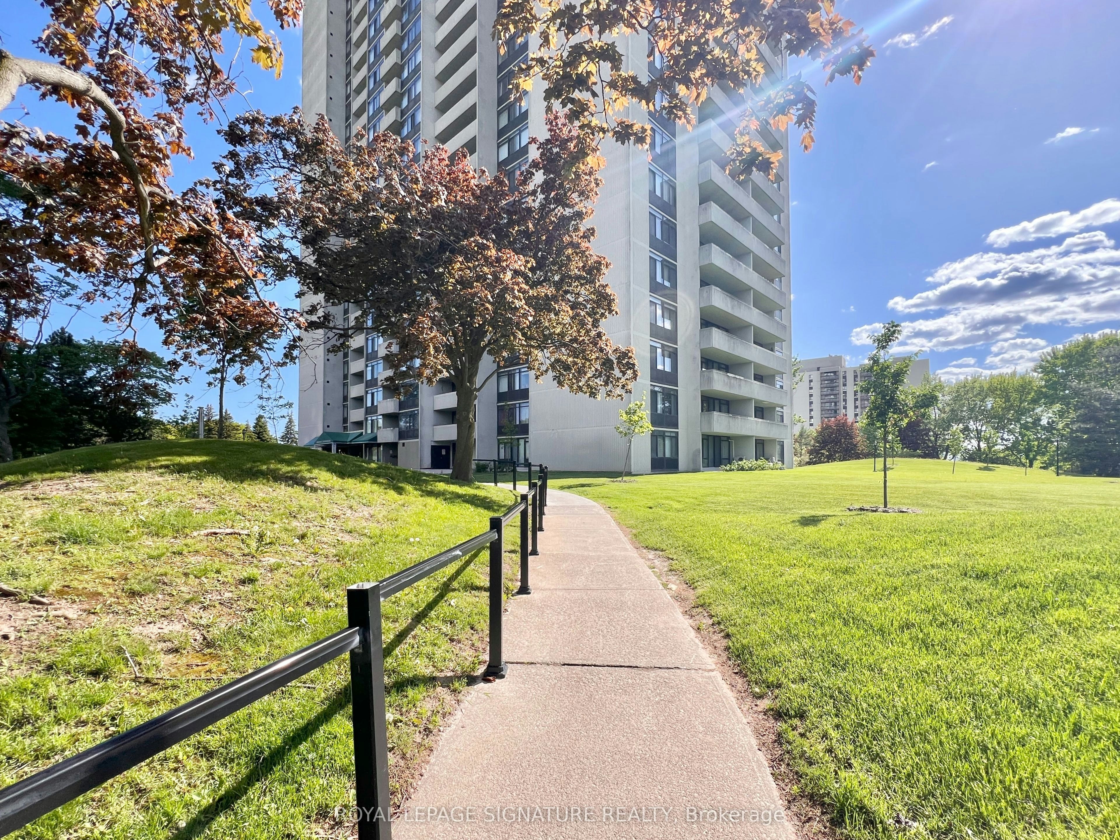503-3300 Don Mills Road, Toronto, ON, M2J 4X7 - 2