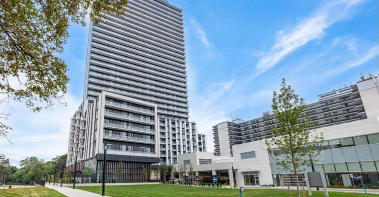 2523-5858 Yonge Street, Toronto, ON, M2M 0C6