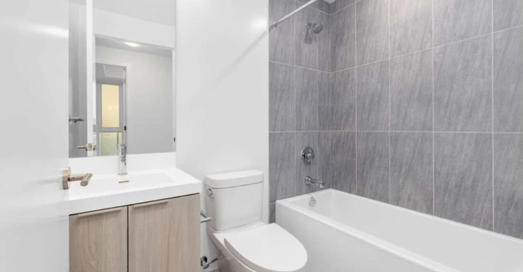 2523-5858 Yonge Street, Toronto, ON, M2M 0C6 - 4