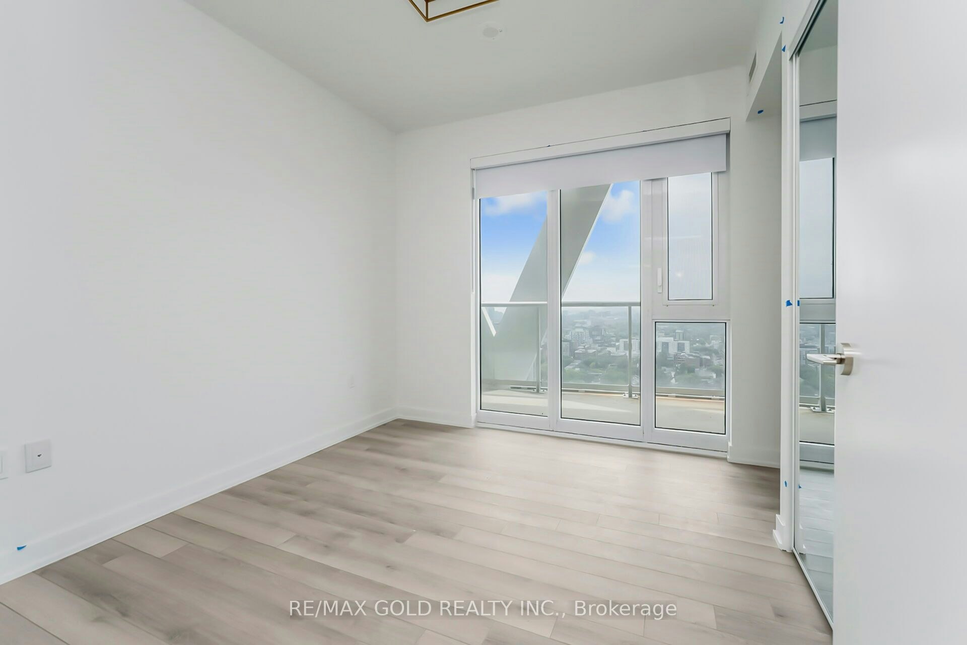 2818-230 Simcoe Street, Toronto, ON, L6X 2Y8 - 11