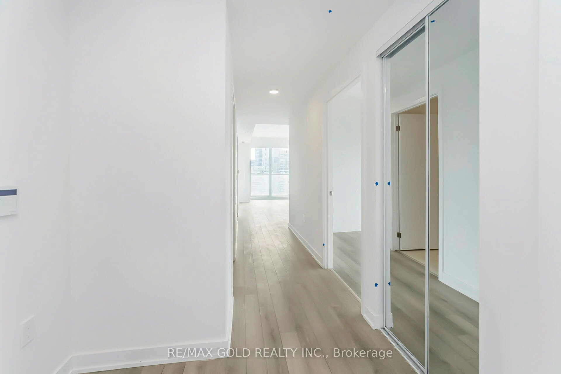 2818-230 Simcoe Street, Toronto, ON, L6X 2Y8 - 10