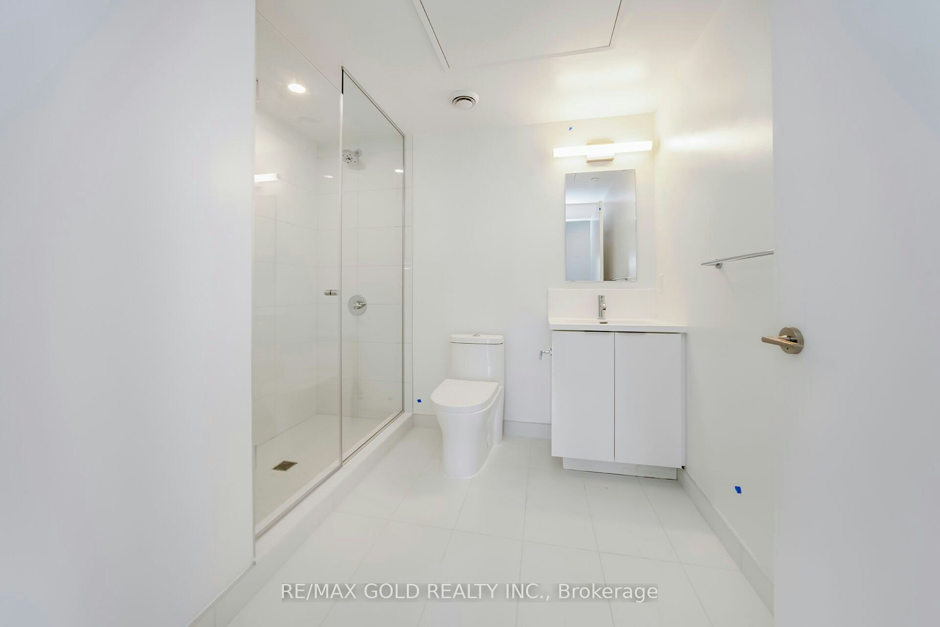 2818-230 Simcoe Street, Toronto, ON, L6X 2Y8 - 16