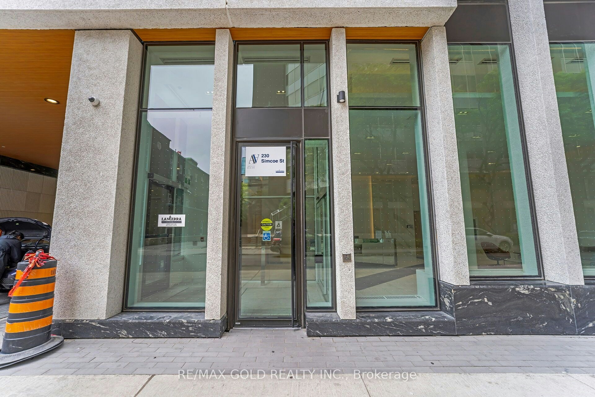 2818-230 Simcoe Street, Toronto, ON, L6X 2Y8 - 3