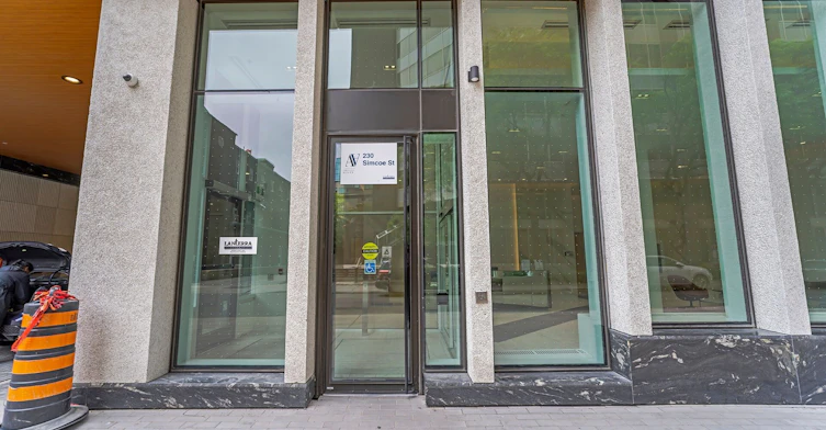 2818-230 Simcoe Street, Toronto, ON, L6X 2Y8 - 3