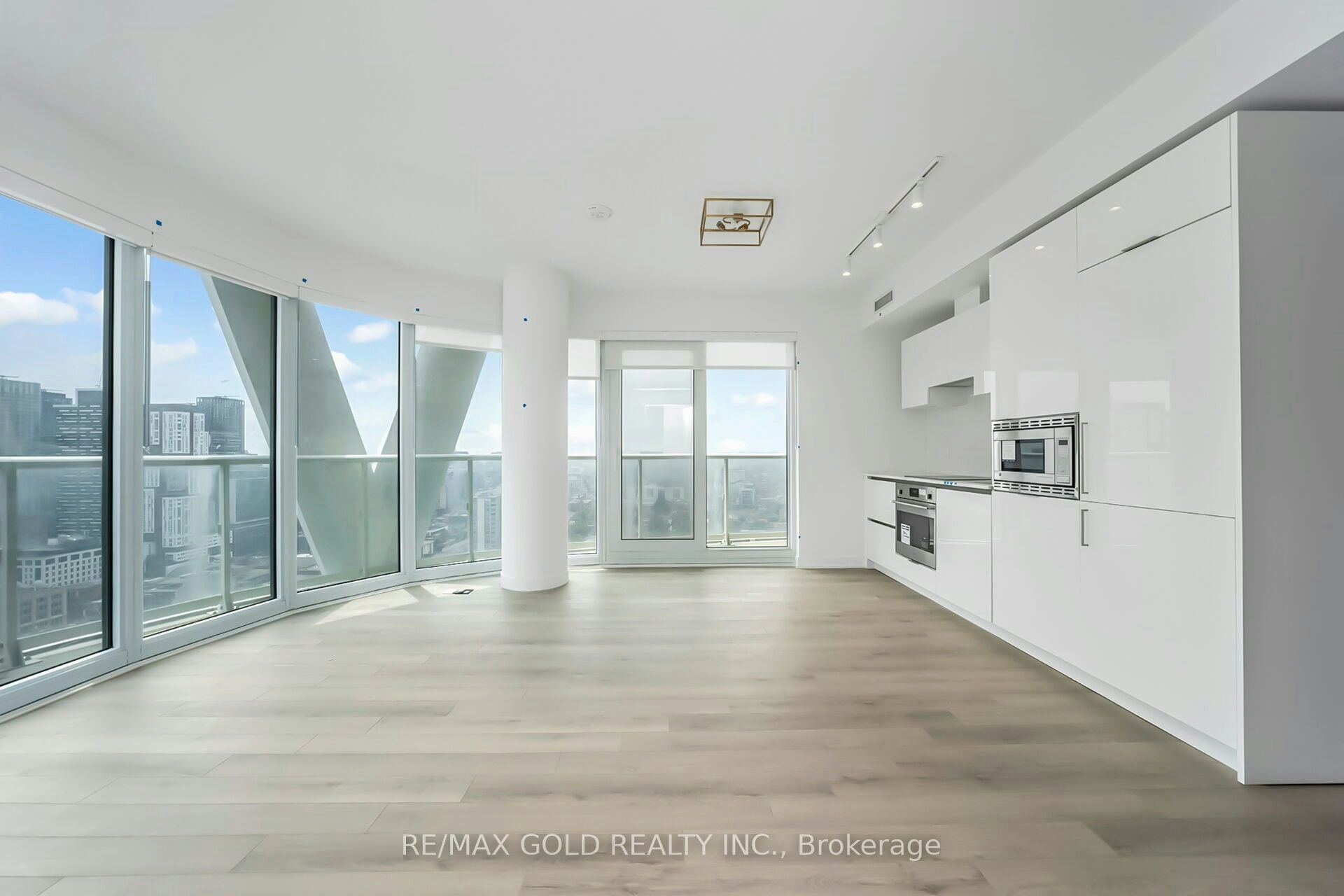 2818-230 Simcoe Street, Toronto, ON, L6X 2Y8 - 18