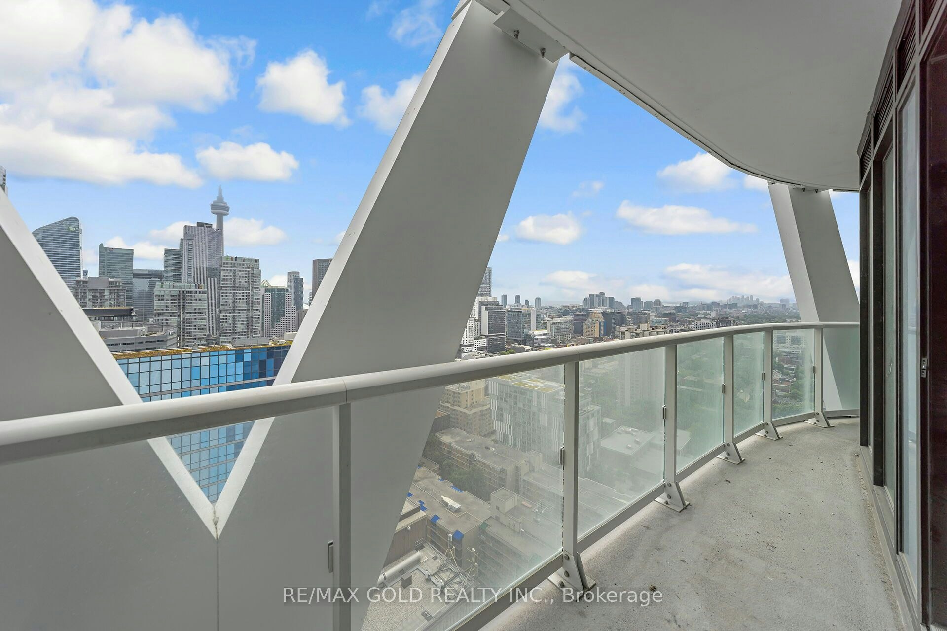 2818-230 Simcoe Street, Toronto, ON, L6X 2Y8 - 36