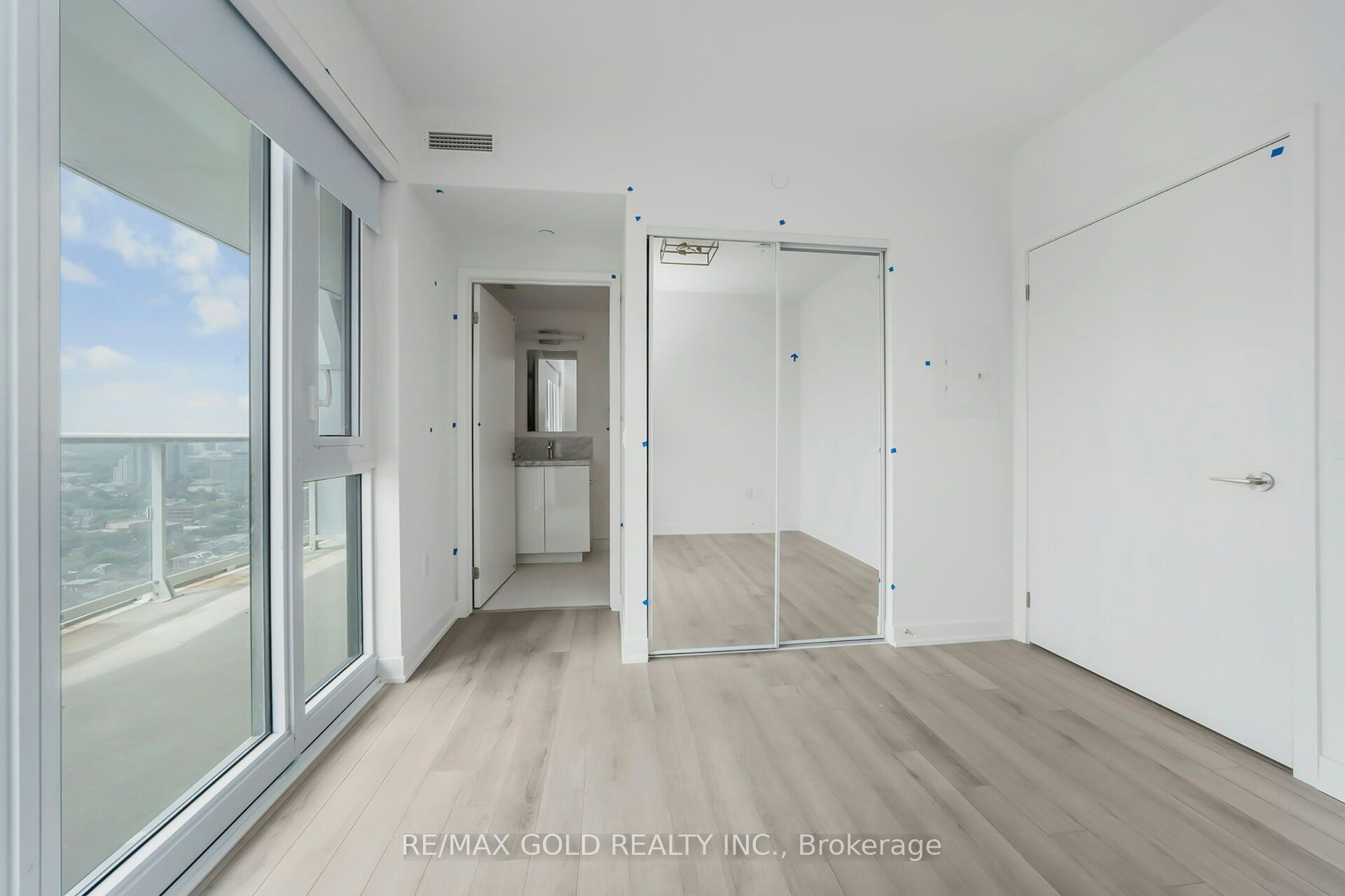 2818-230 Simcoe Street, Toronto, ON, L6X 2Y8 - 13