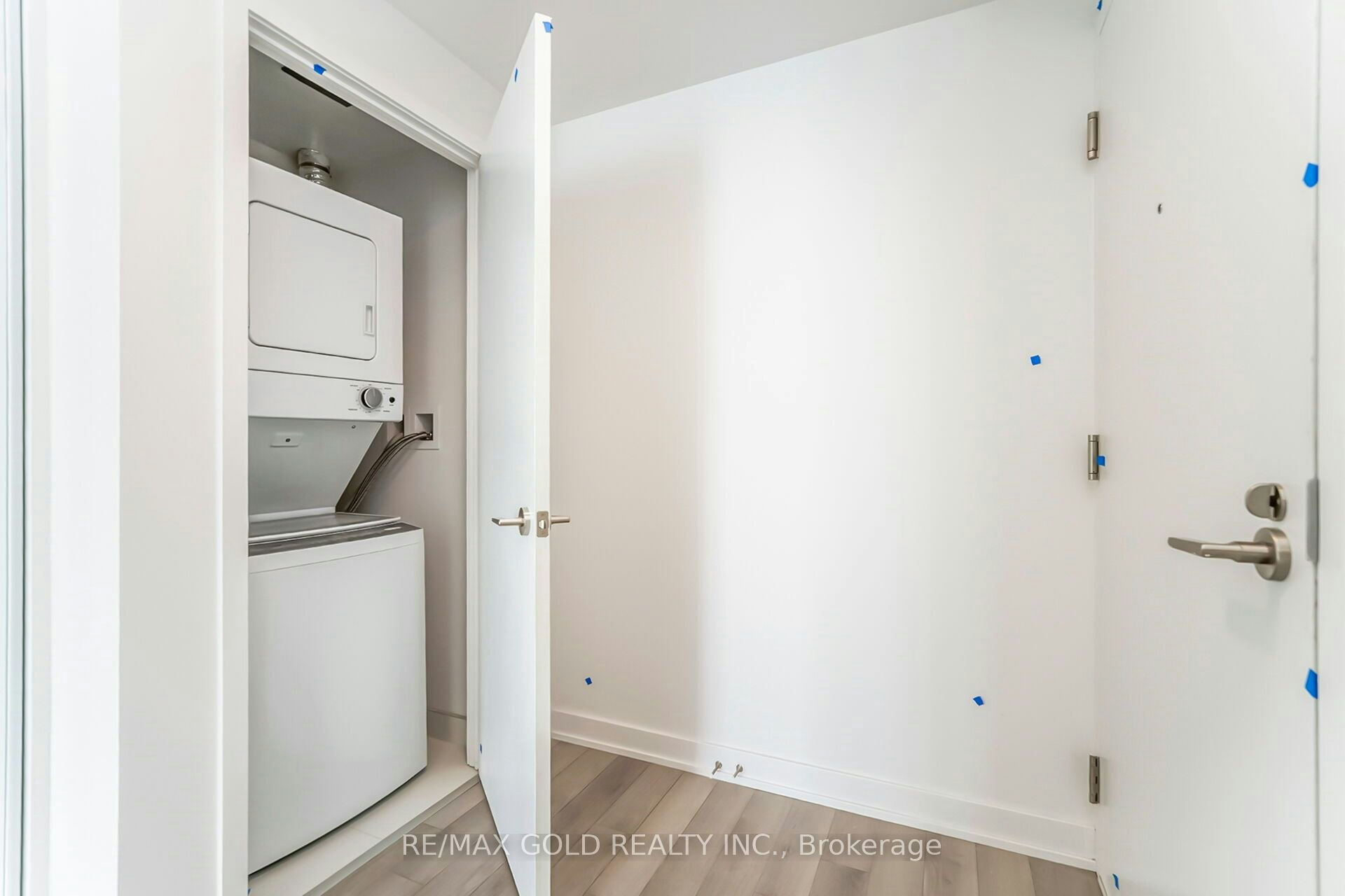 2818-230 Simcoe Street, Toronto, ON, L6X 2Y8 - 9