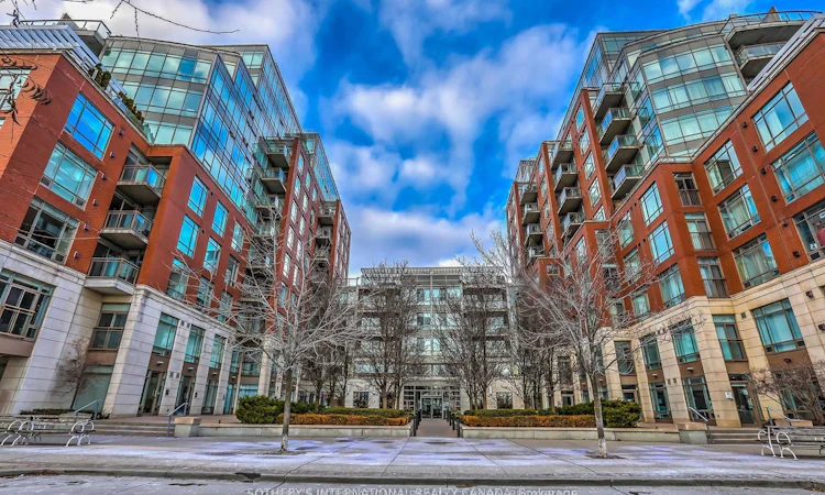 610W-500 Queens Quay W