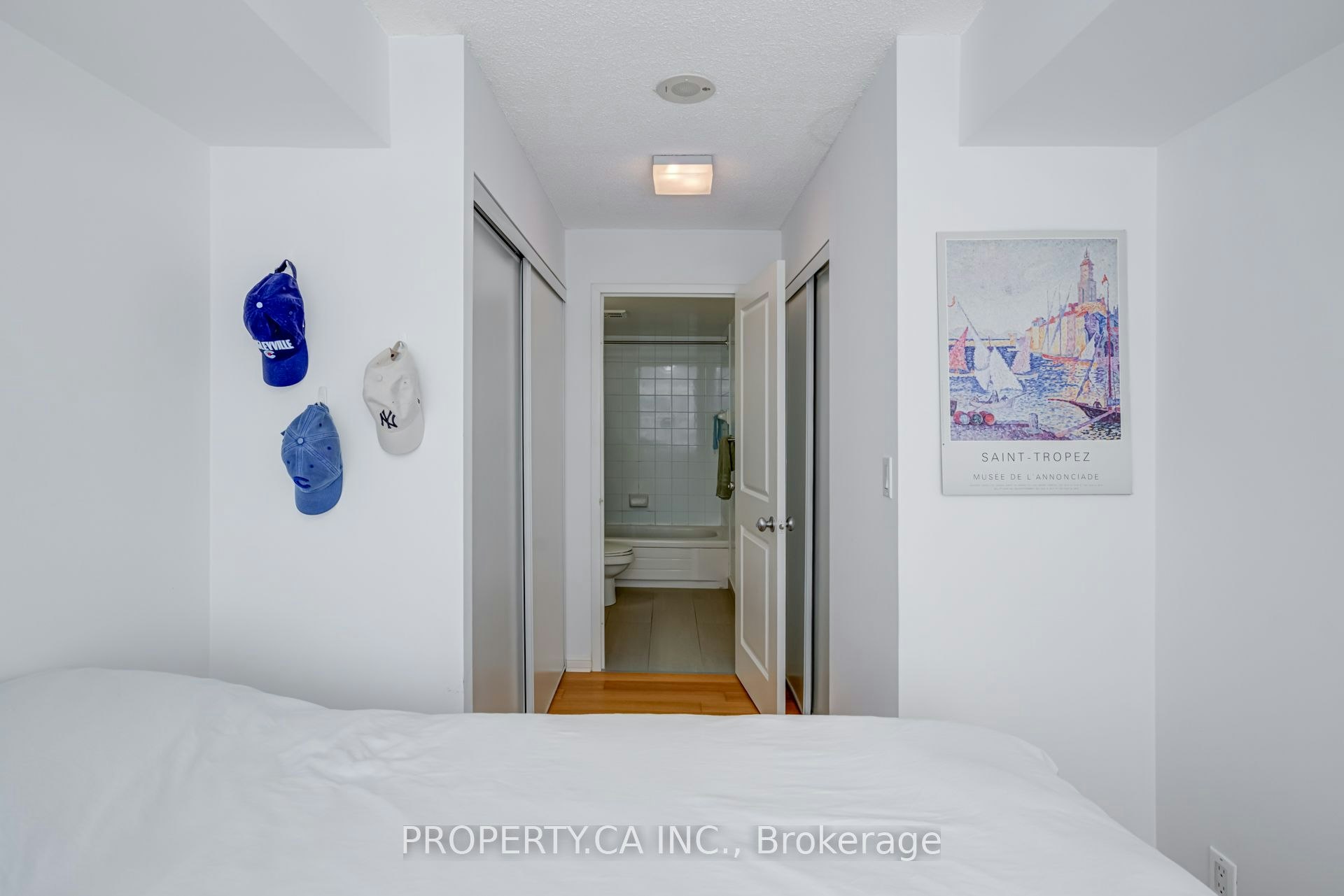 103-11 St. Joseph Street, Toronto, ON, M4Y 3G4 - 24