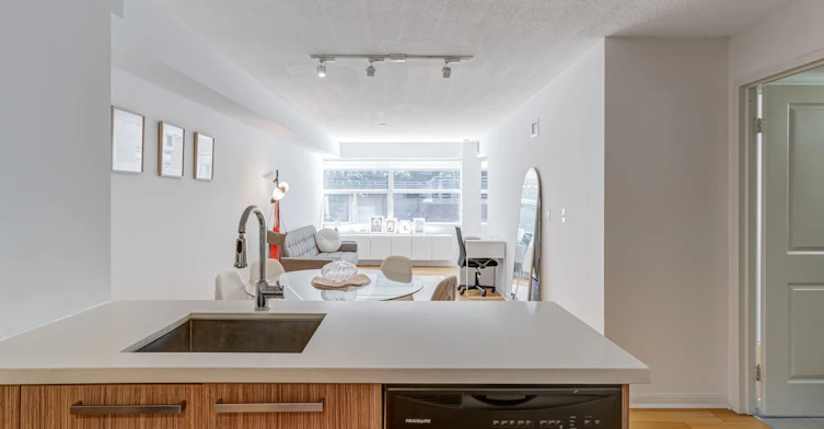 103-11 St. Joseph Street, Toronto, ON, M4Y 3G4 - 16