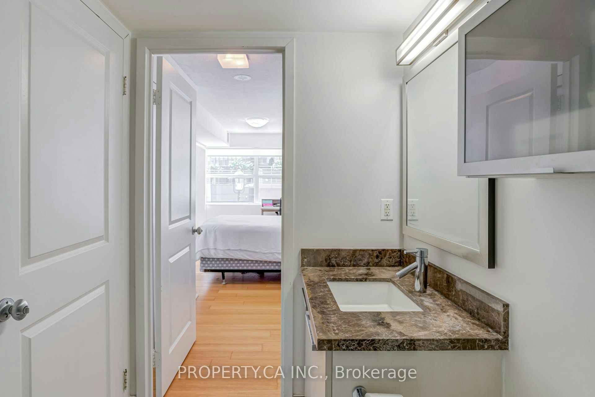 103-11 St. Joseph Street, Toronto, ON, M4Y 3G4 - 27